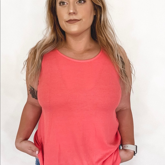 Brielle Coral Tank - Picture 4 of 4